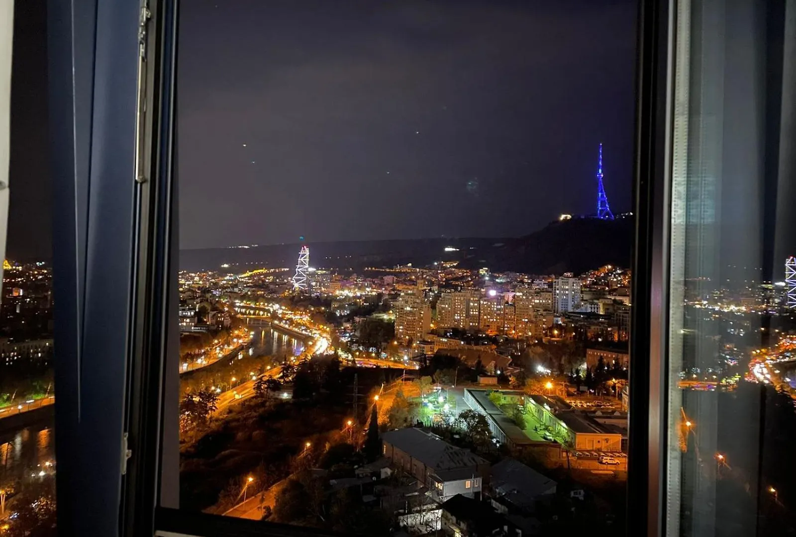 King David Residence Tbilisi - 2 Bedroom Luxury Apartment