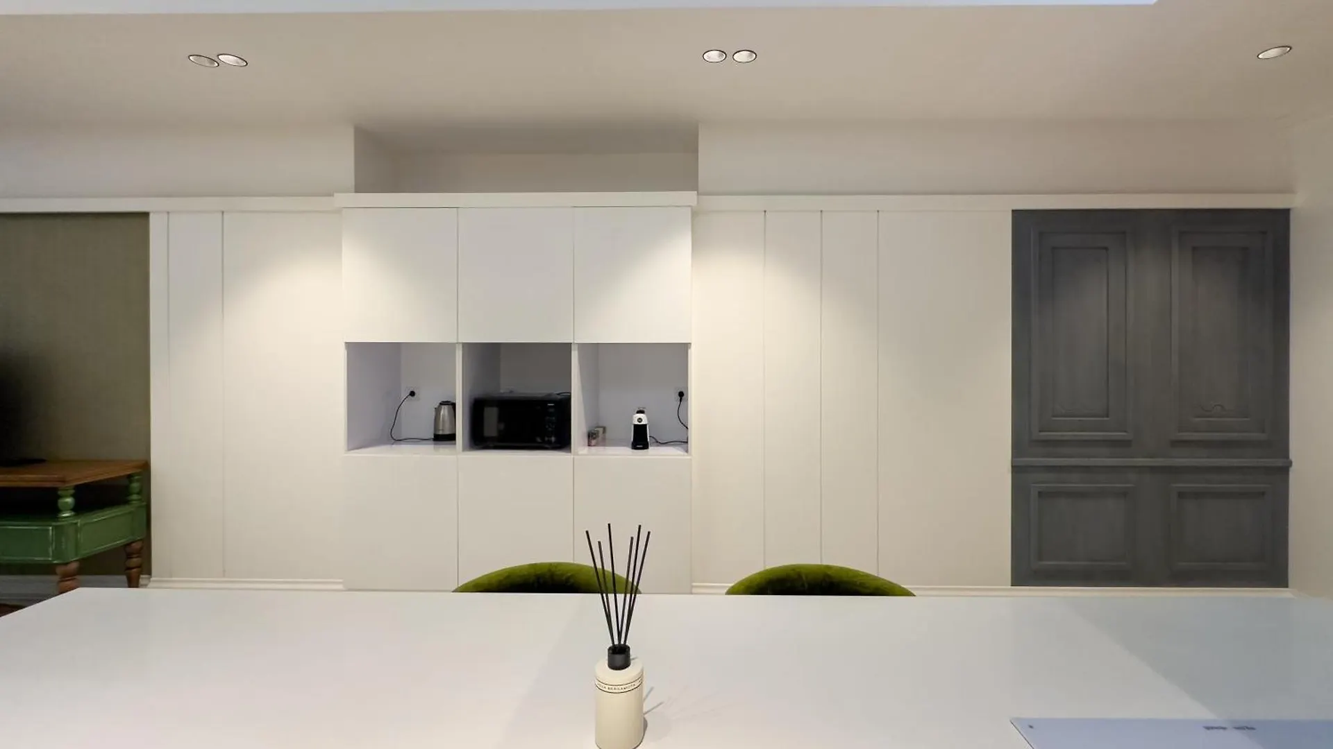 King David Residence Tbilisi - 2 Bedroom Luxury Apartment 0*,